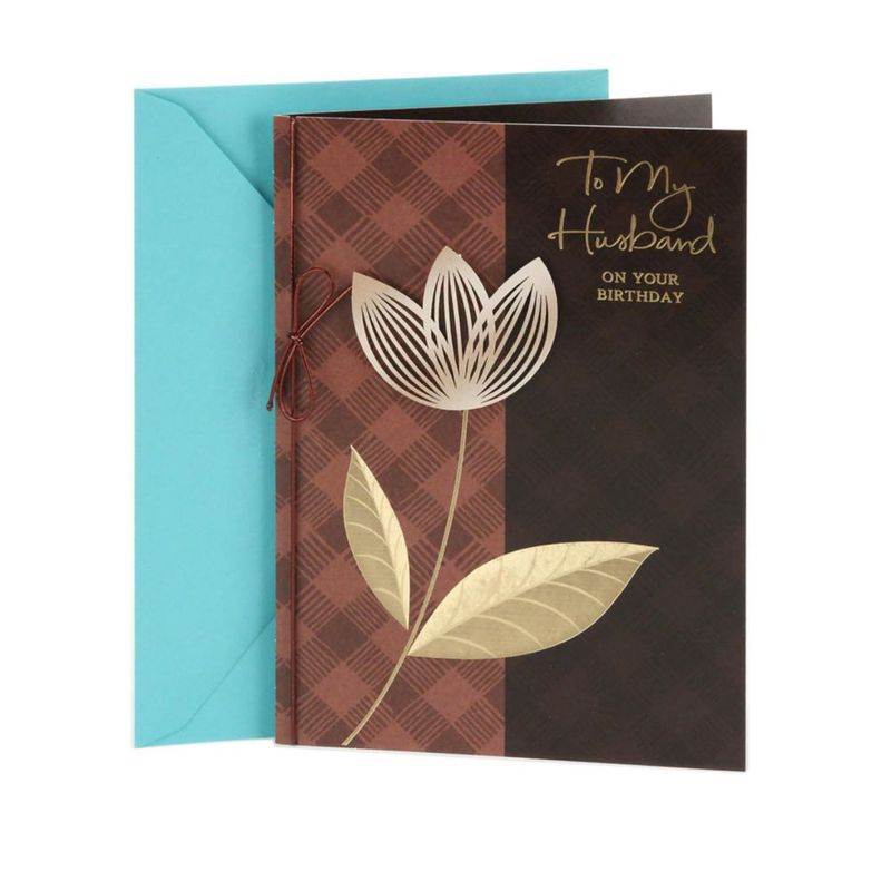 Tarjeta de cumpleaños Hallmark 14 cm a cuadros con flor