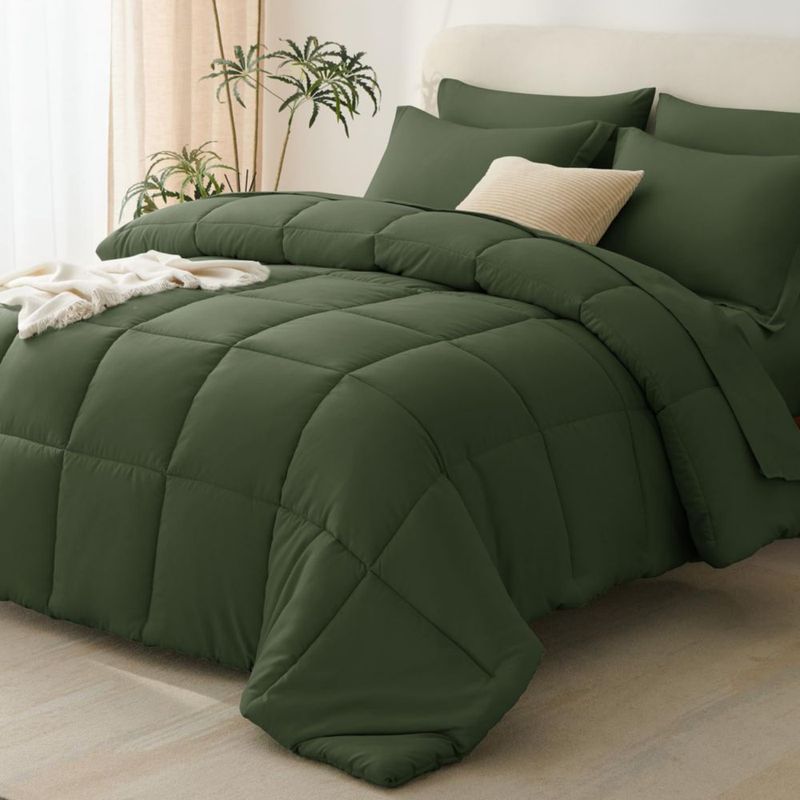 Juego de Edredón CozyLux Full 7 piezas Verde Oliva