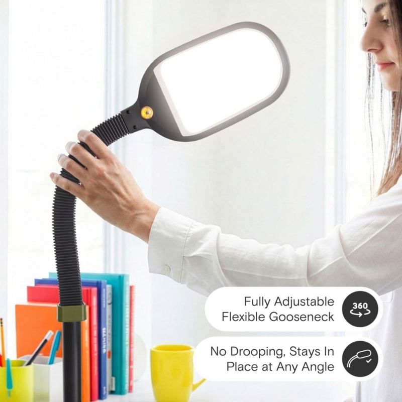 Lámpara de pie Brightech LED verde oliva ajustable