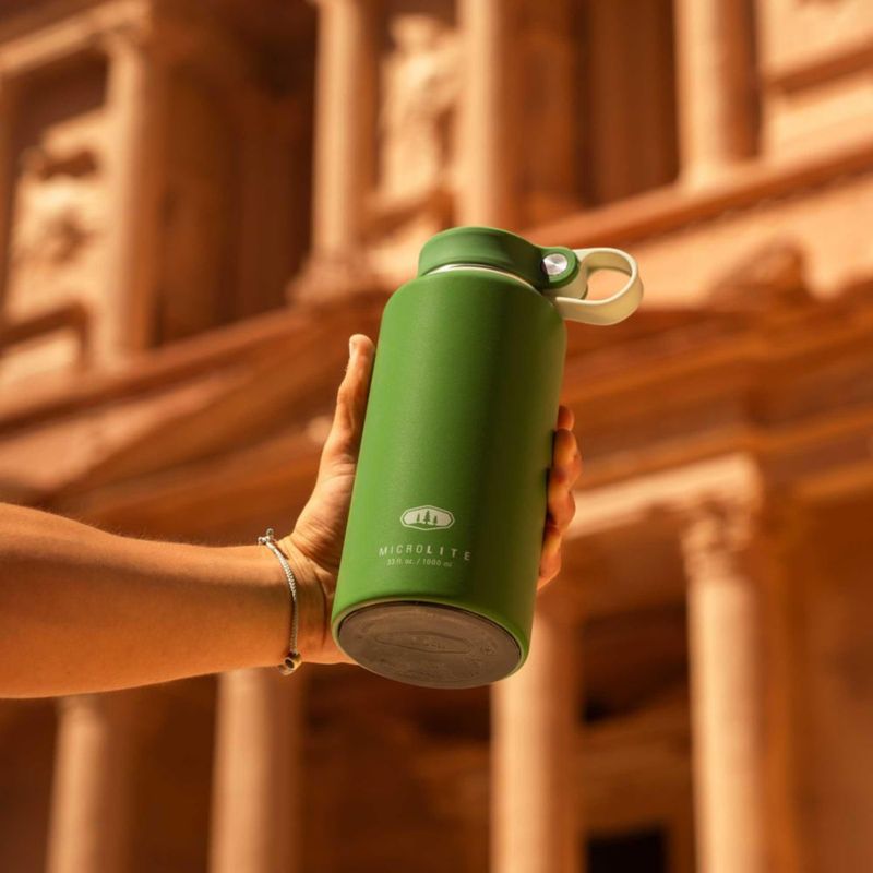 Botella GSI Outdoors 1000 ml Jade Aislada