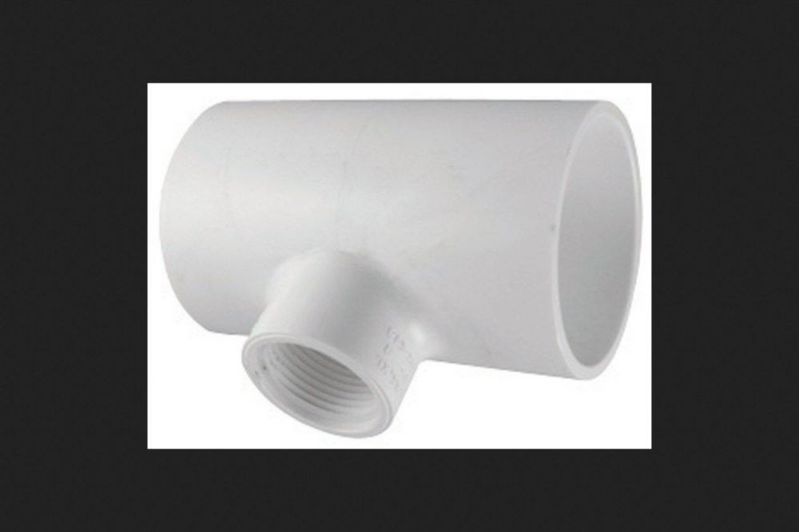 Pipe Tee Charlotte Pipe PVC Schedule 40 1/2 pulgadas Fpt 3/4 pulgadas