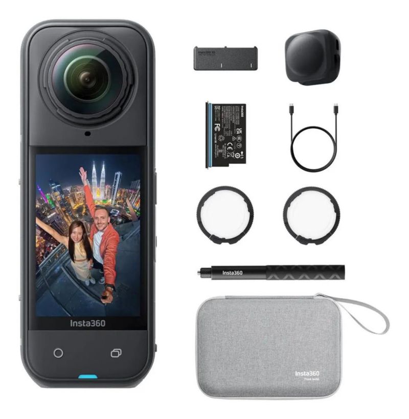 Insta 360 X5 Essentials Bundle