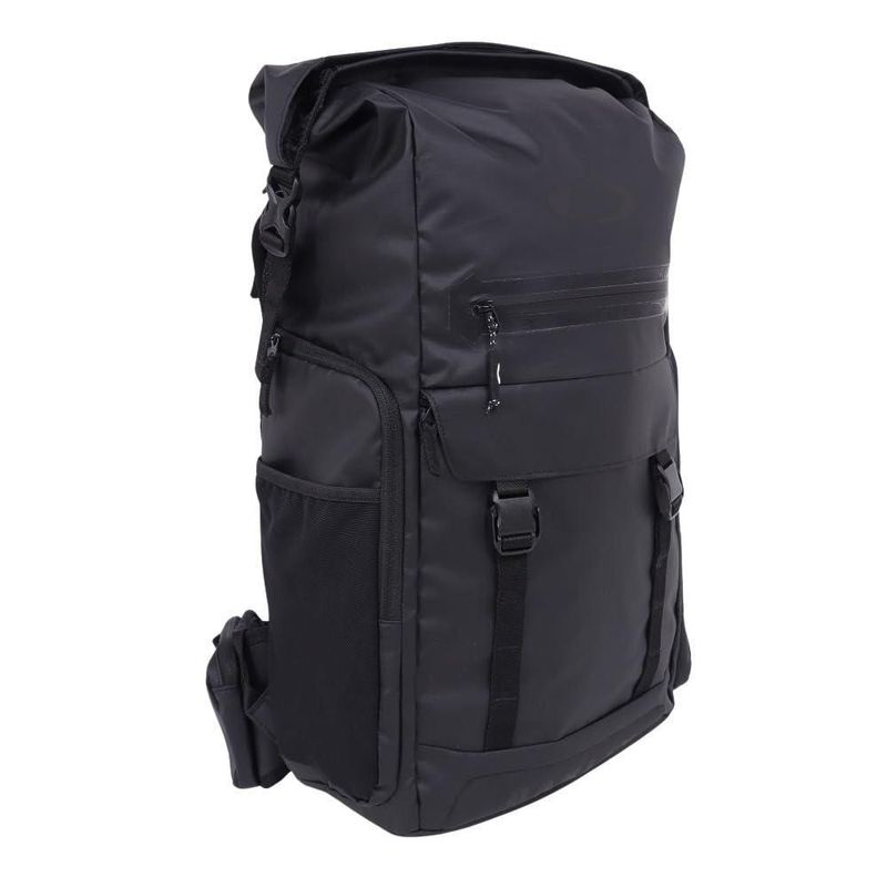 Mochila Oakley Road Trip Terrain 25L Reciclada