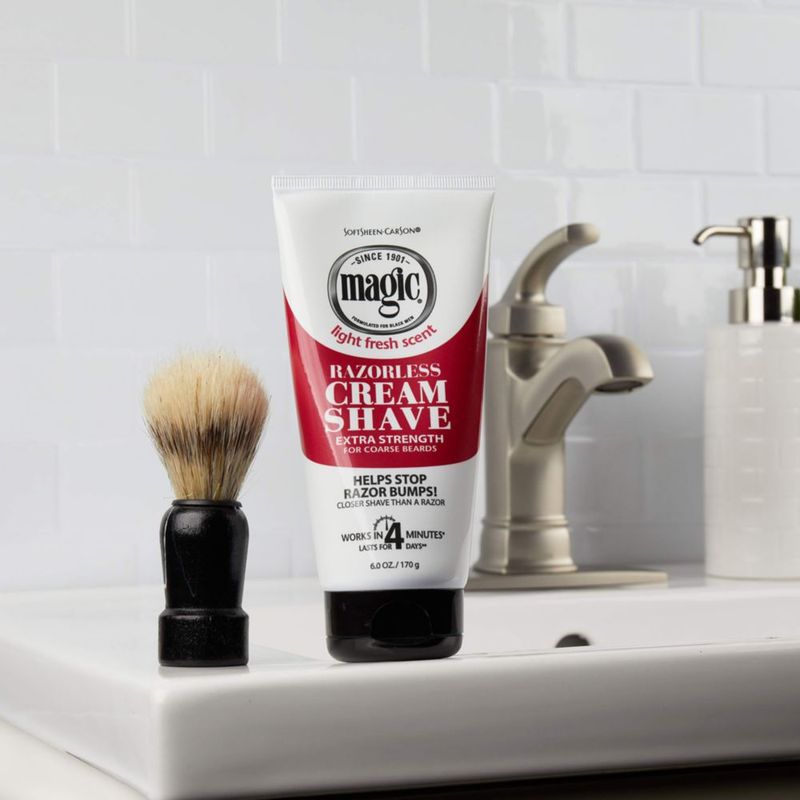 Crema de afeitar sin rastrillo SoftSheen-Carson Magic 180 mL para hombres