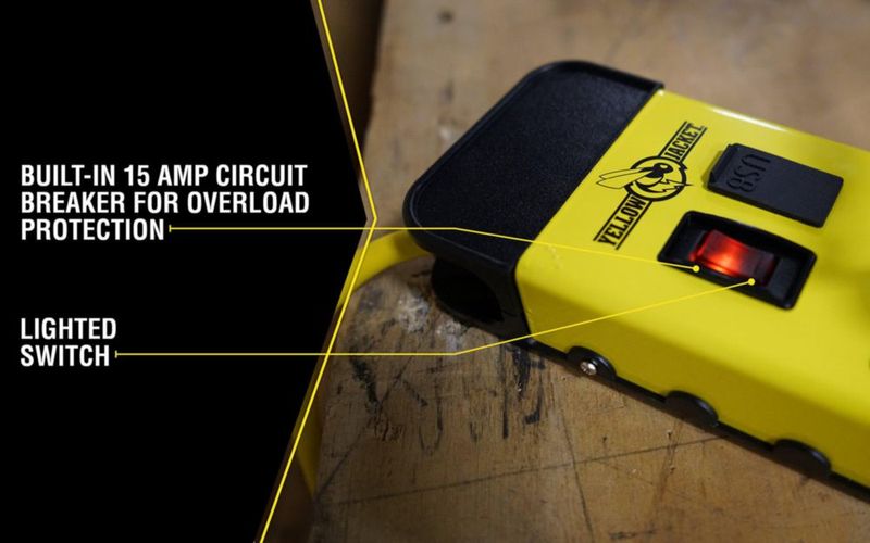 Power Block Yellow Jacket 5148 de 8 salidas con 2 puertos USB
