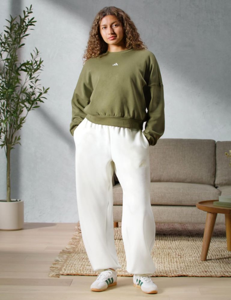 Sudadera adidas para mujer talla M color oliva/blanco con logo de felpa