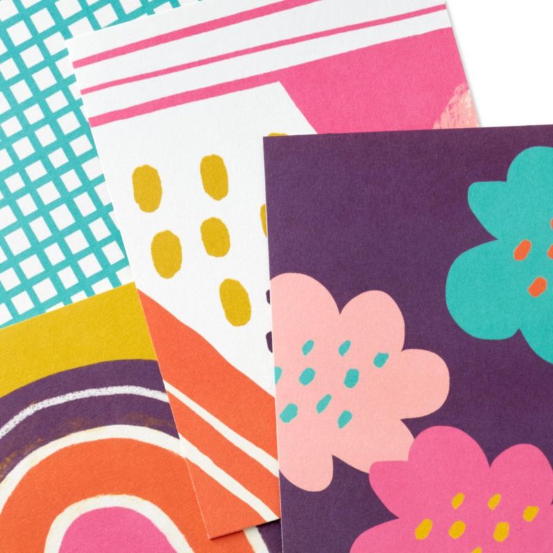 Paquete de 48 tarjetas Hallmark surtidas con garabatos modernos