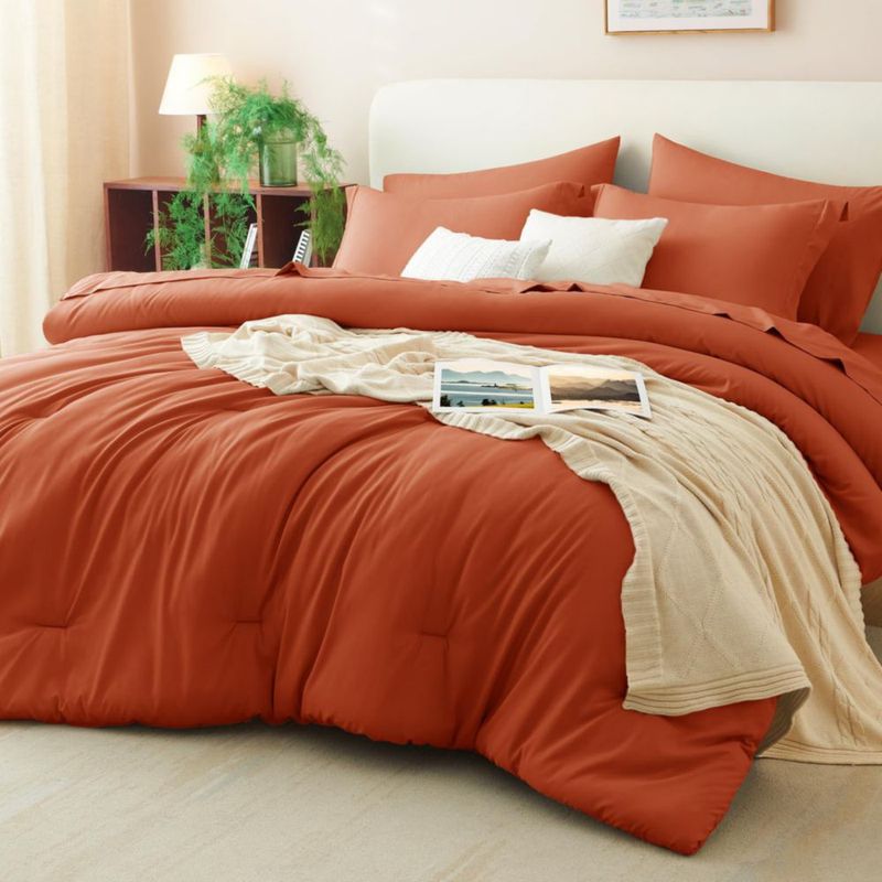 Juego de ropa de cama CozyLux King Naranja Quemado - 7 piezas
