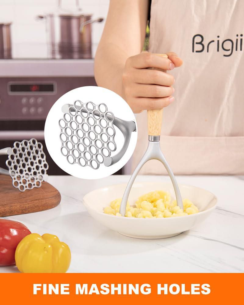 Prensapapas Brigii de Aluminio con Mango de Roble