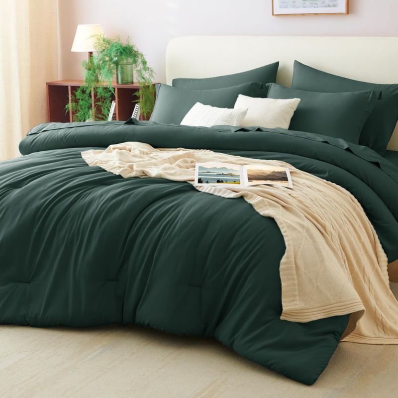 Juego de Edredón CozyLux King 7 Piezas Verde Bosque