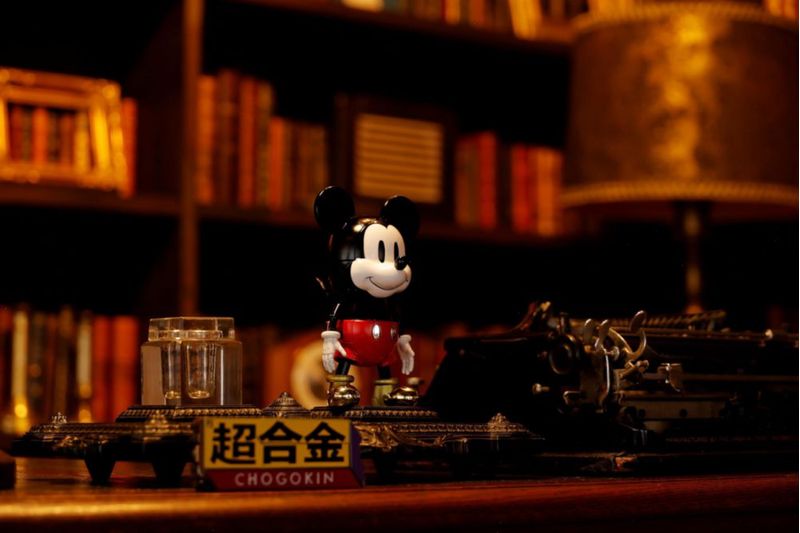 Figura de juguete TAMASHII NATIONS Disney Mickey Mouse