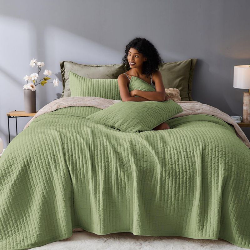 Juego de colcha de terciopelo Wonderful King 269 cm color Salvia con 2 fundas de almohada