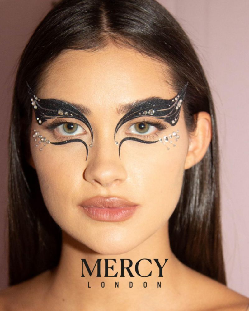 Joyas faciales MERCY LONDON Cisne Negro Todo en Uno