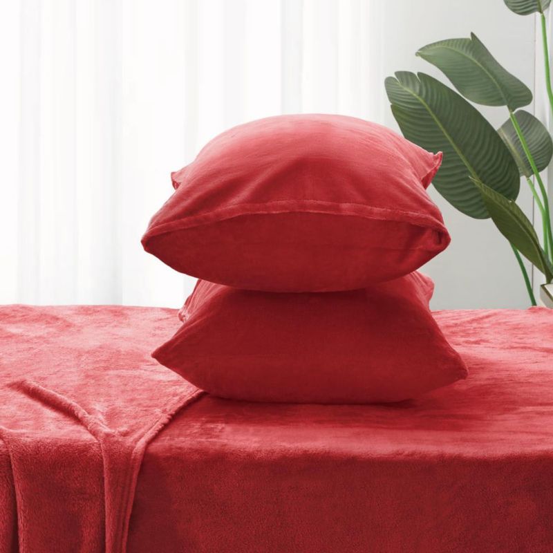 Juego de sábanas BEDELITE Cal King rojo de 4 piezas en franela
