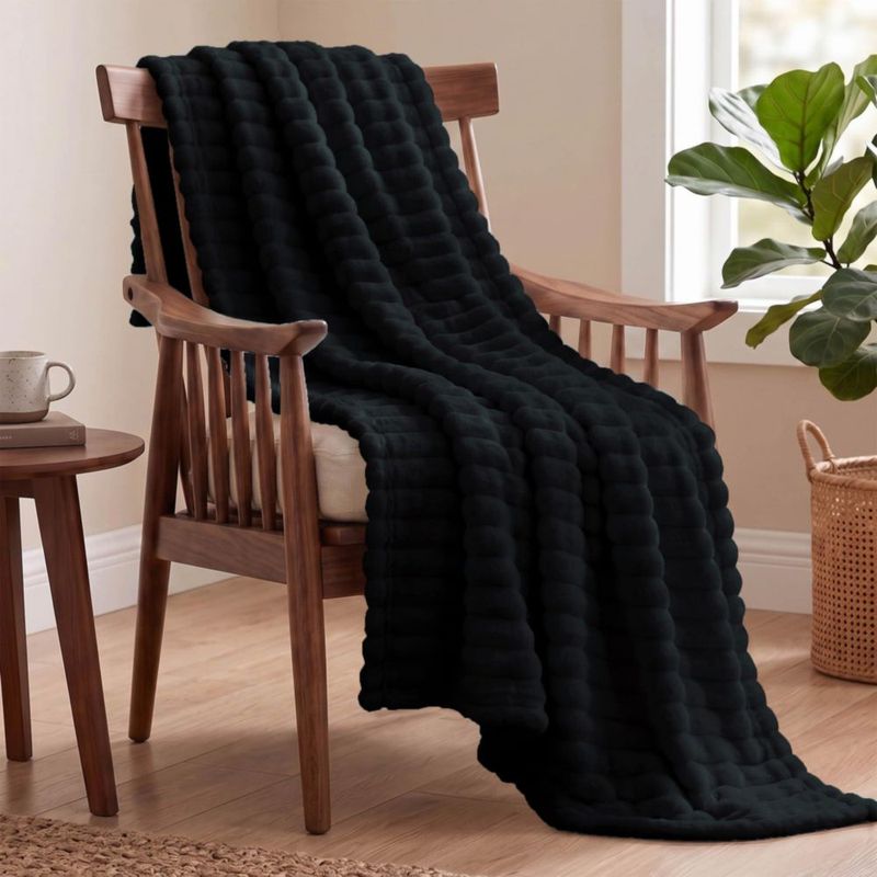 Manta Utopia Bedding 127x152 cm Negra de Forro Polar