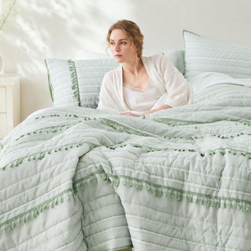 Juego de ropa de cama Wonderful King 264 cm Verde Salvia con Borlas