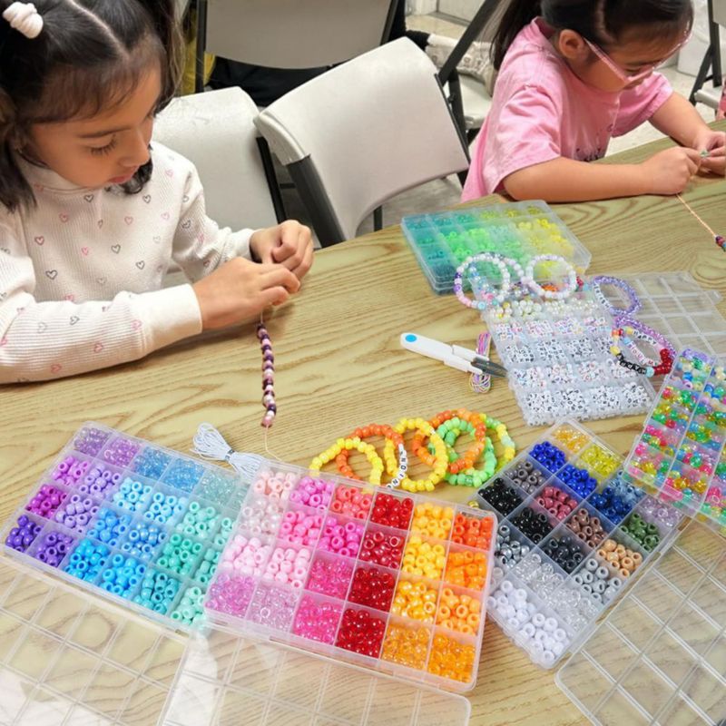 Kit de cuentas Lynnmos 4400 piezas 110 colores DIY manualidades regalo