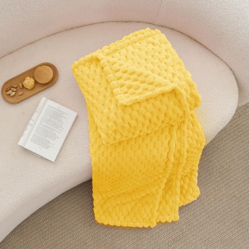 Manta BEDELITE 152x127 cm Amarillo Claro Suave y Acogedora