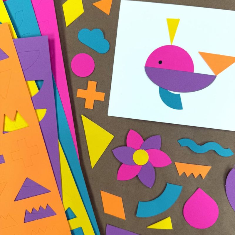 Formas de Papel FreshCut Crafts 840 piezas en colores festivos