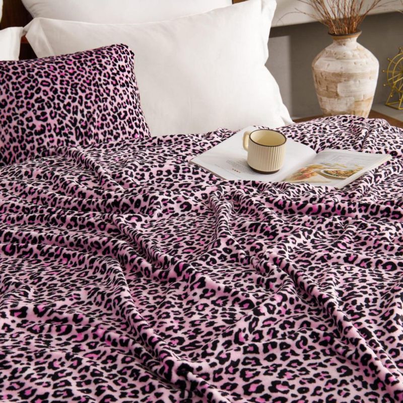 Manta BEDELITE 127 cm Leopardo rosa de felpa