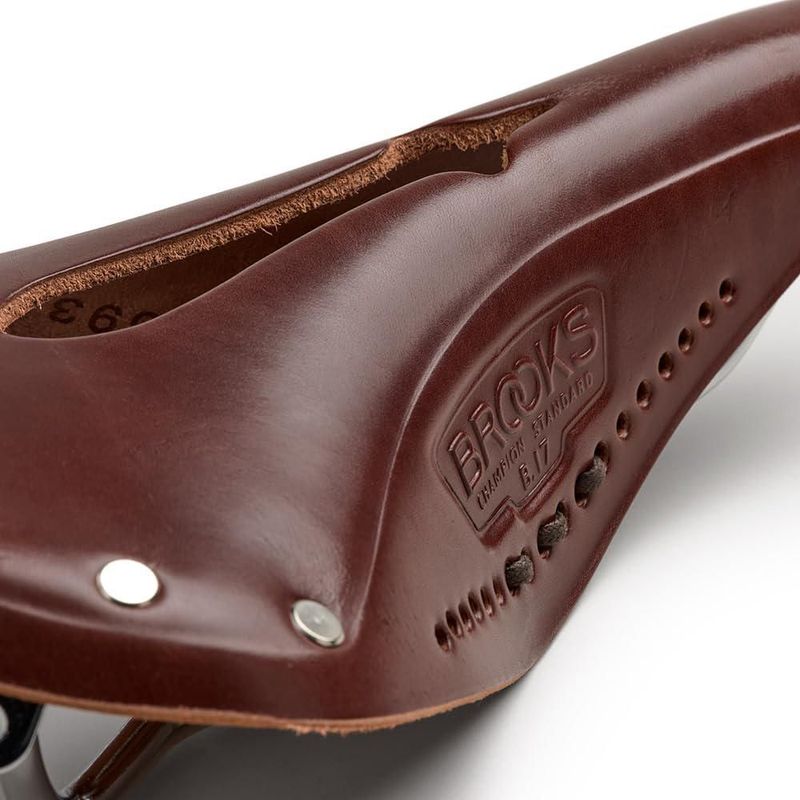 Sillín de bicicleta Brooks B17 Carved de cuero marrón