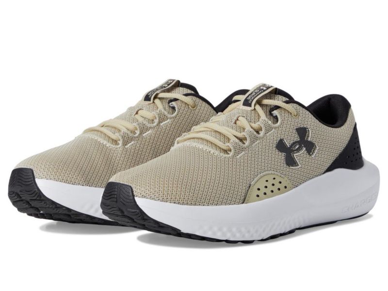 Zapatilla Under Armour Charged Surge 4 talla 11 caqui/negro