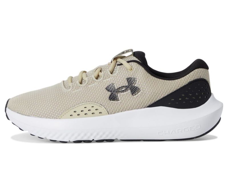 Zapatilla Under Armour Charged Surge 4 talla 11 caqui/negro
