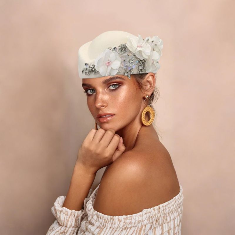 Sombrero Boina Floral Blanca estilo Derby para Mujer ASO OKE