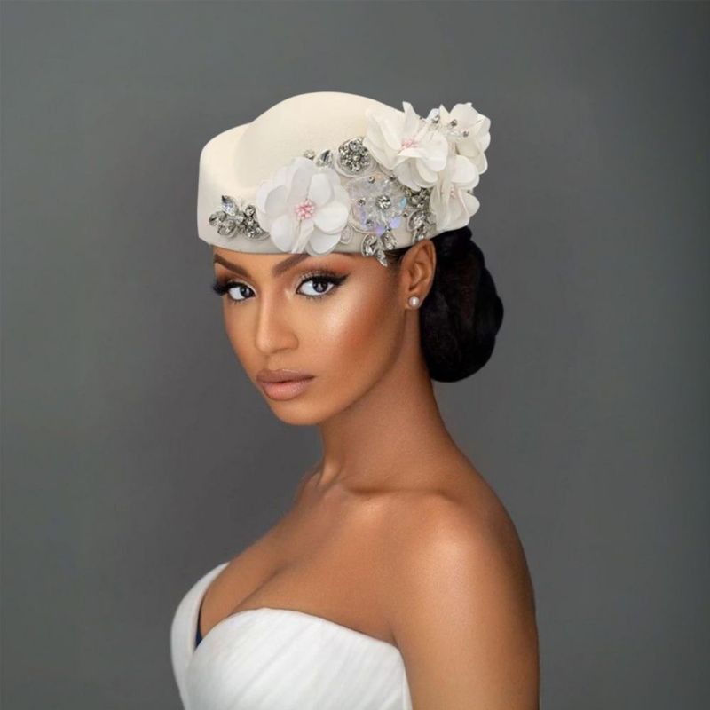 Sombrero Boina Floral Blanca estilo Derby para Mujer ASO OKE