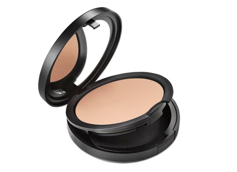 Base MAC Studio Fix Powder Plus NW18