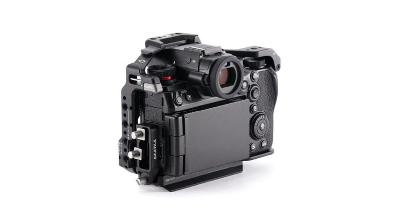 Jaula para cámara Tilta Panasonic S1RII/S1II/S5II/G9II - Negro