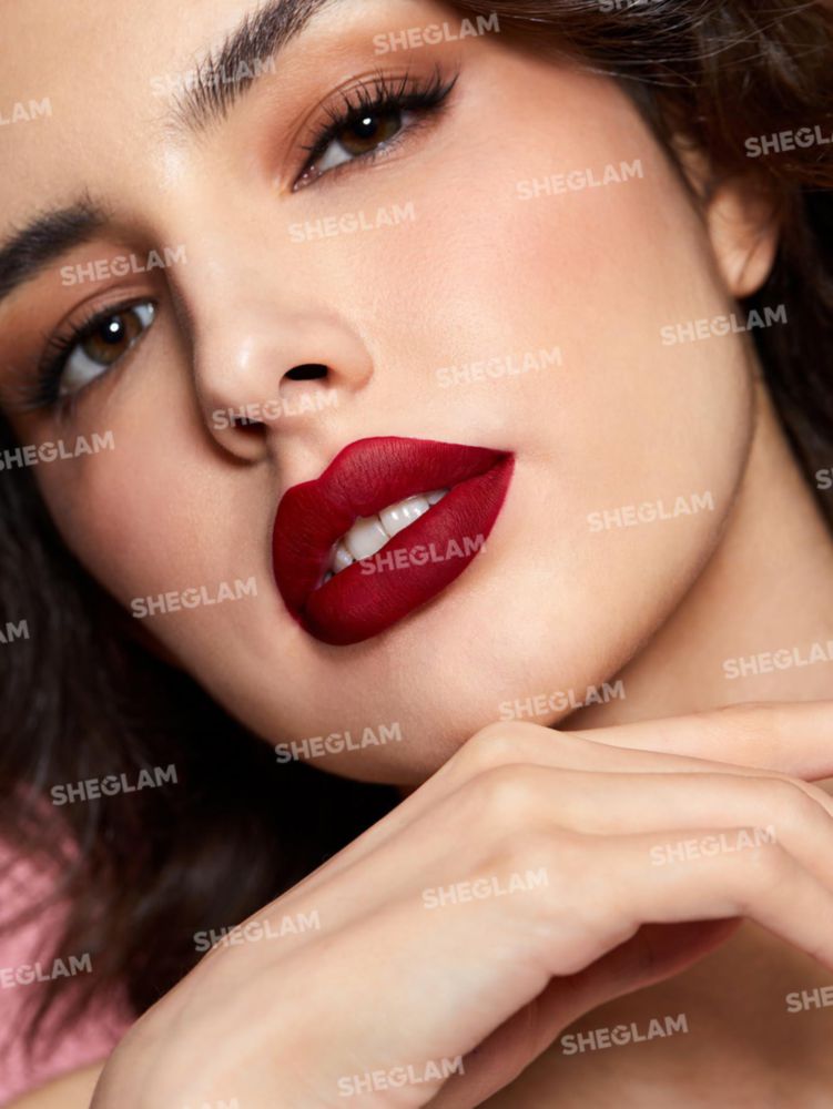 Labial líquido SHEGLAM Matte Allure Crimson