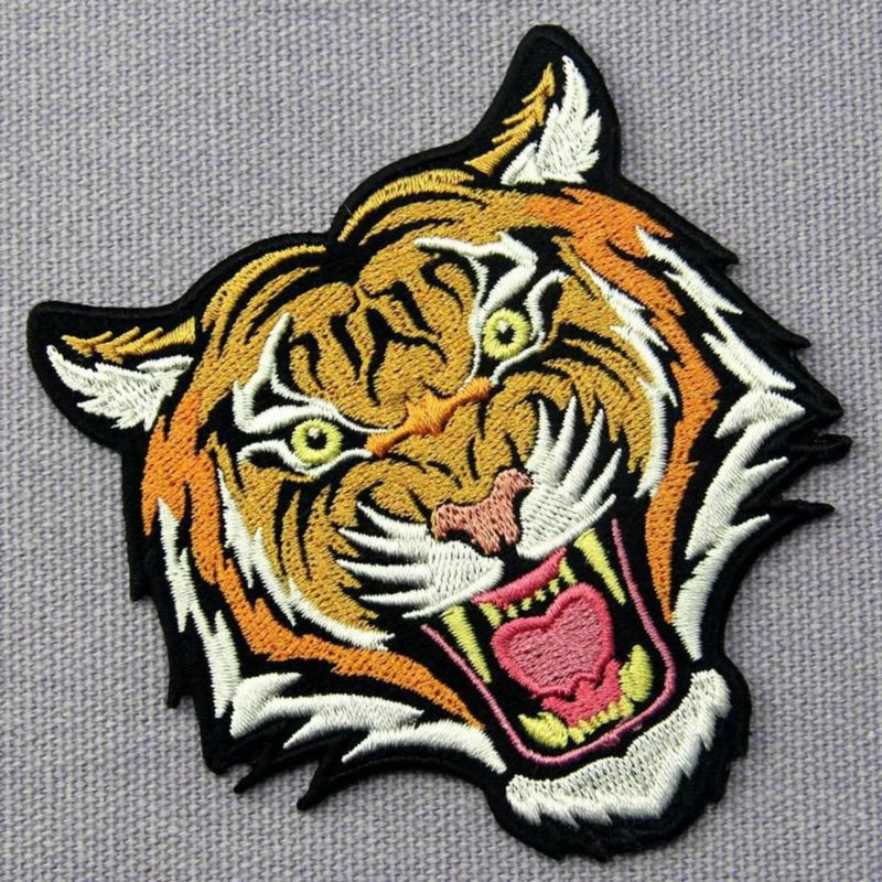 Parche ZEGIN Tigre Bordado Aplicación por Plancha o Costura 8 × 9 cm