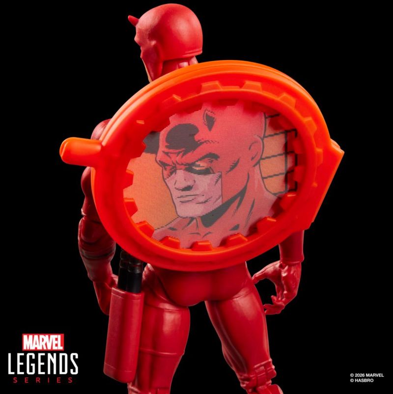 Figura de acción Marvel Daredevil 15 cm con escudo retro
