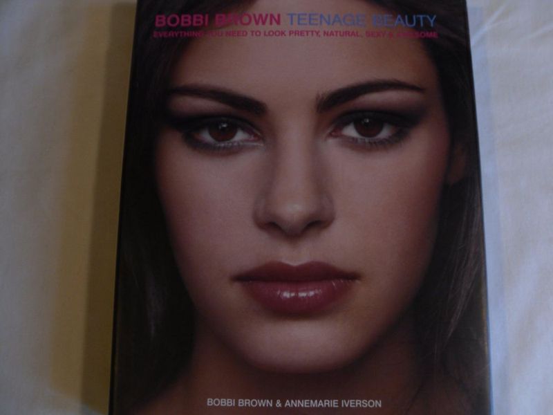Libro William Morrow – Bobbi Brown: Belleza Adolescente