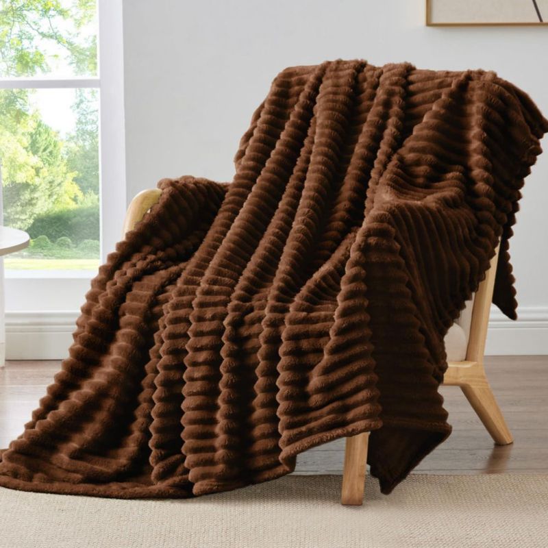 Manta BEDELITE Twin 152 cm Chocolate Brown acanalada