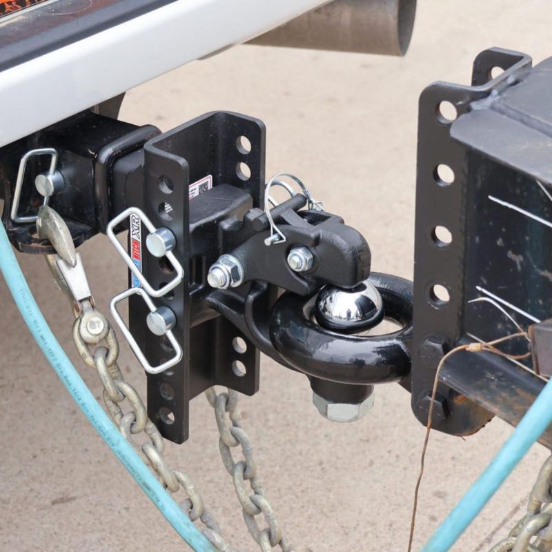 Enganche Shocker XR 2‑1/2" con elevación de 3" y descenso de 9"