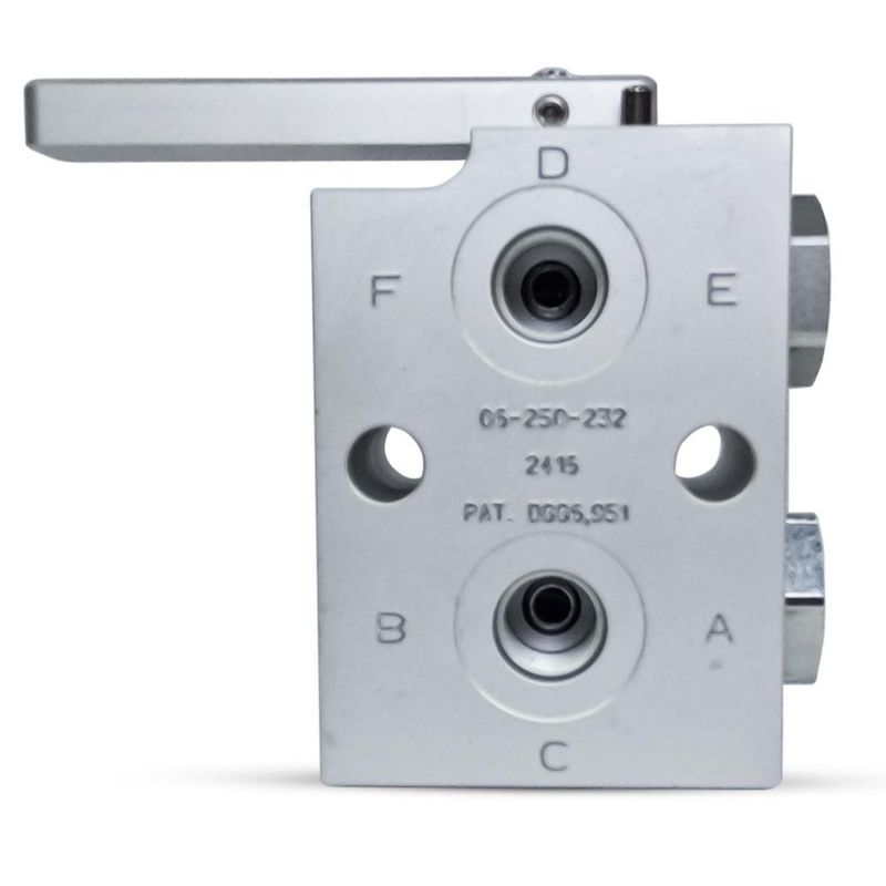 Válvula de bola manual Primary Mover 3/8" SAE puertos hembra