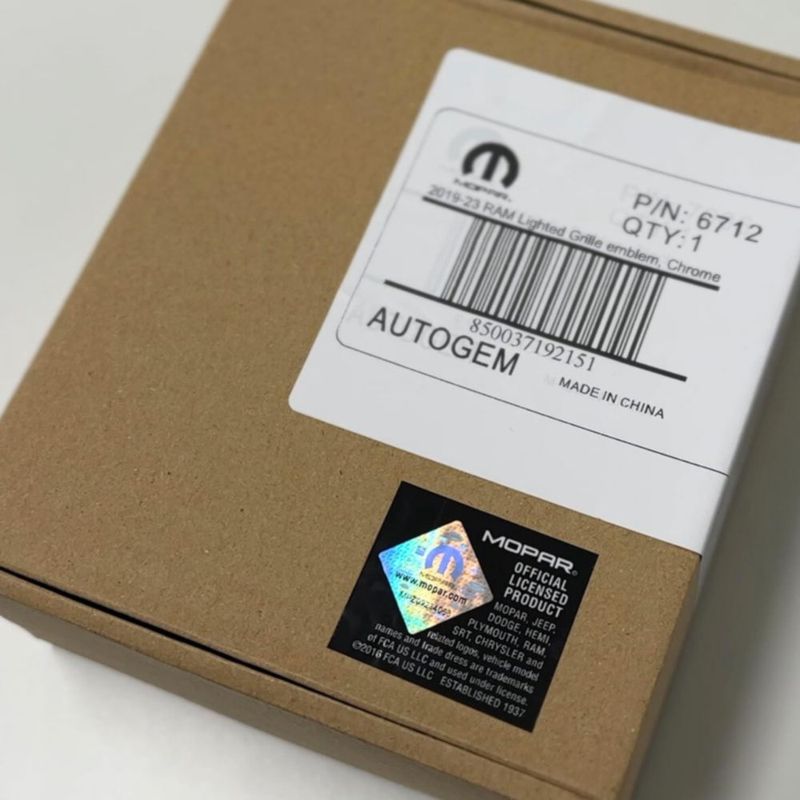 Emblema de Parrilla Autogem RAM 1500 2019-2023 LED Blanco Cromado
