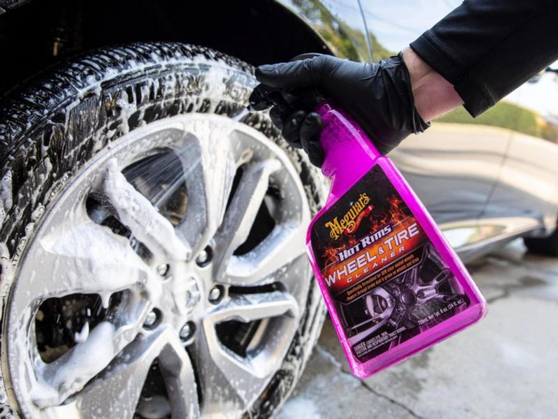 Limpiador de Ruedas Meguiar's Pack de 6 - 144 oz Espuma Xtreme Cling