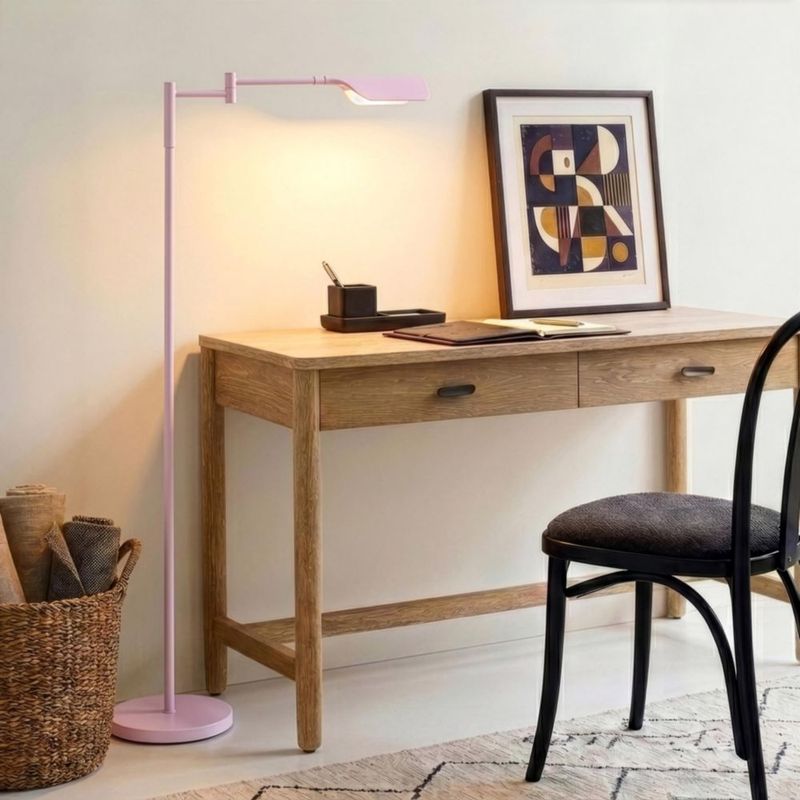Lámpara de pie Brightech Sky LED regulable rosa mate