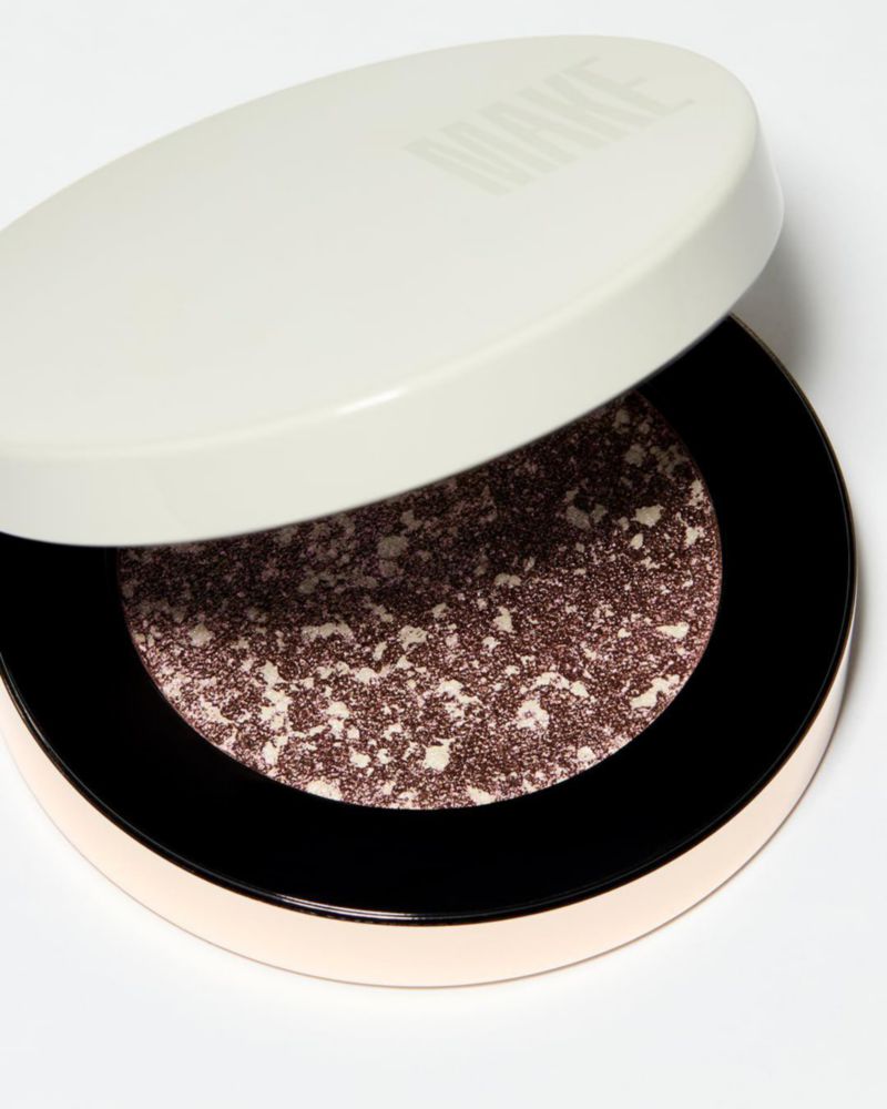 Sombra de ojos MAKE Space Metal difuminable con brillo metálico