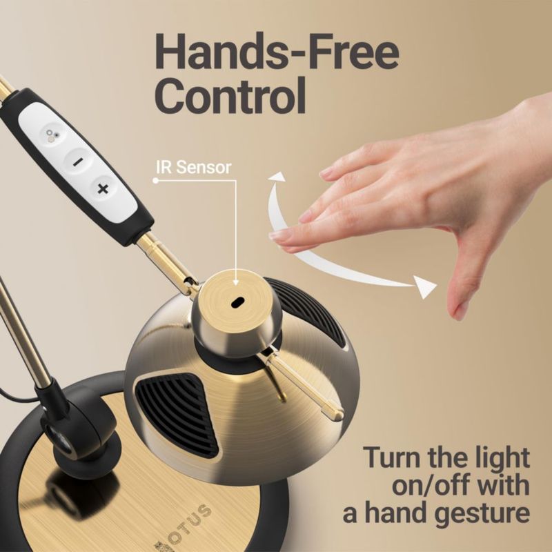 Lámpara LED de escritorio OTUS con control gestual acabado en latón 53 cm