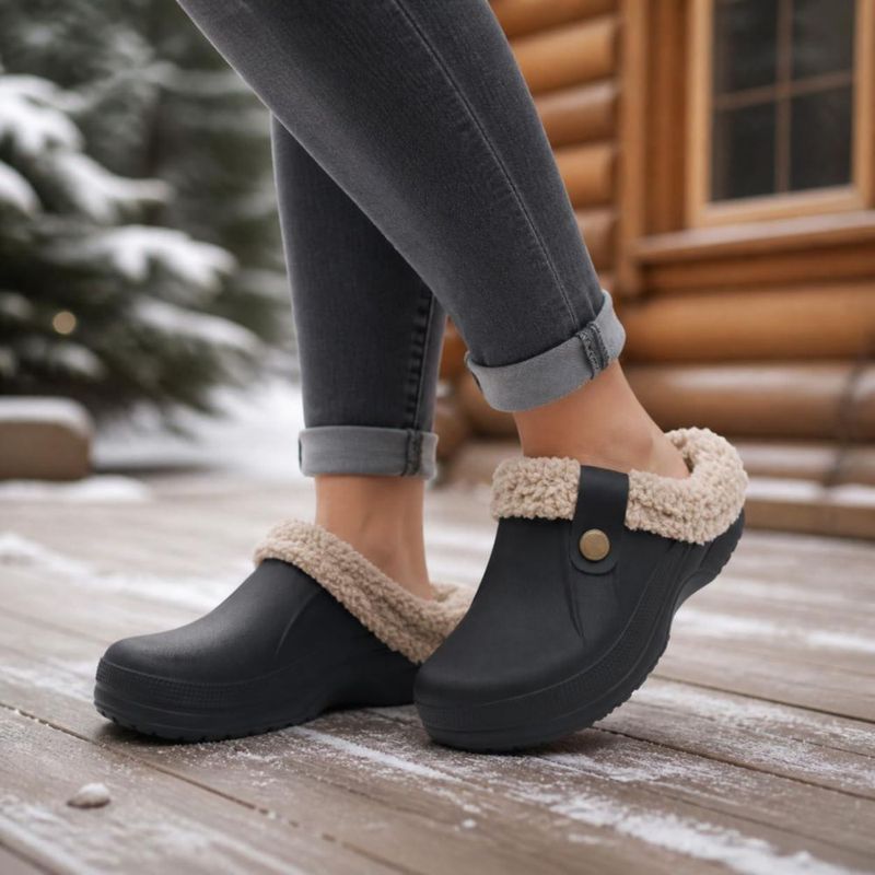 Pantufla Unisex Beslip con Forro de Piel Sintética Espuma de Memoria y Suela Antideslizante