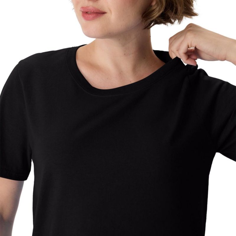 Camiseta Hanes para mujer talla grande color negro manga corta