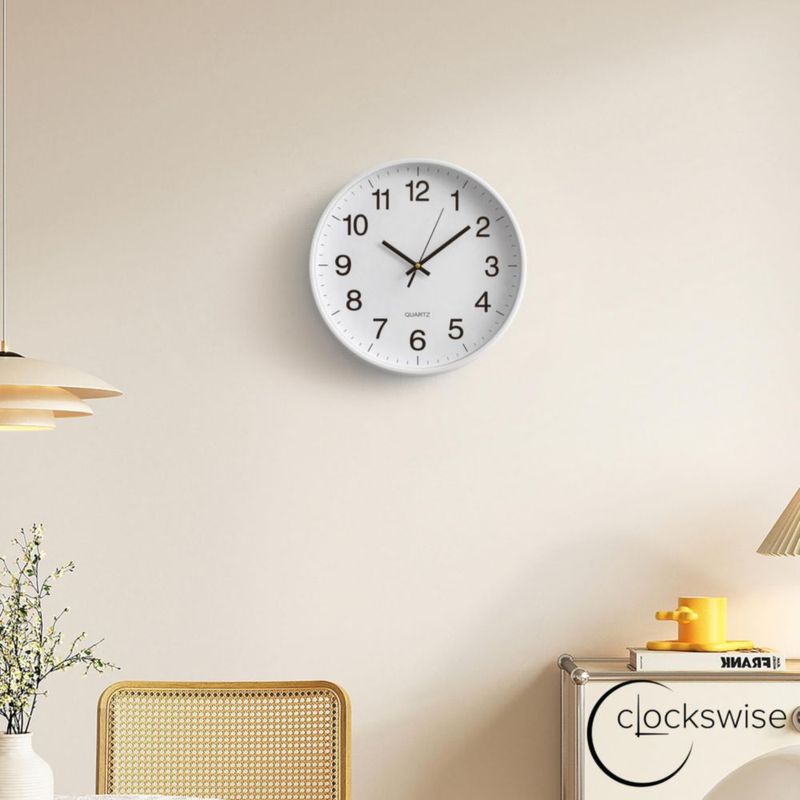 Reloj analógico blanco silencioso de 30 cm – CLOCKSWISE