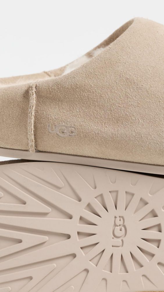 Pantufla UGG Elea Sand 9 gamuza impermeable color arena