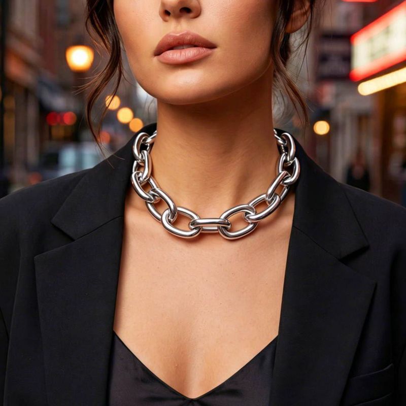Collar gargantilla CLOACE de 33 cm en plata con eslabones cubanos 42 g