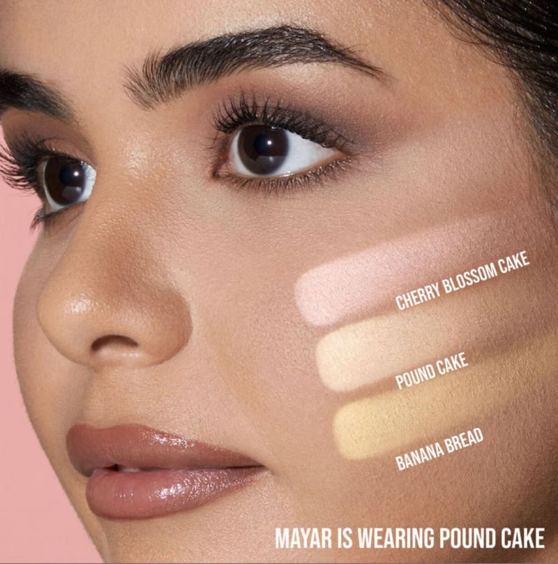 Polvo compacto Huda Easy Bake Snatch "Poundcake" sin talco