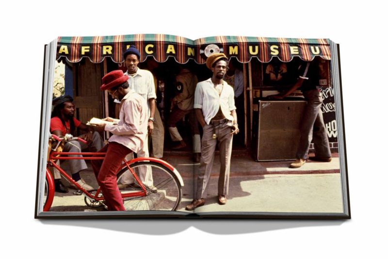 Libro Assouline Jamaica Vibes – 304 páginas tapa de lino
